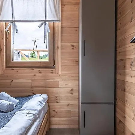 Luxury In The Mountains, Zone Prázdninový dům