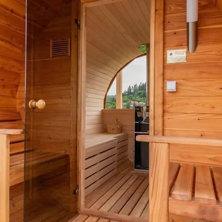 Luxury In The Mountains, Zone
